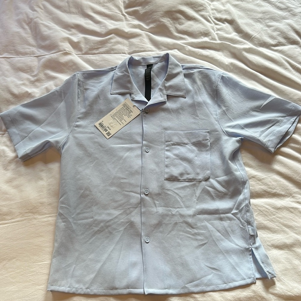 Lululemon Lightweight Camp Collar Button-Up